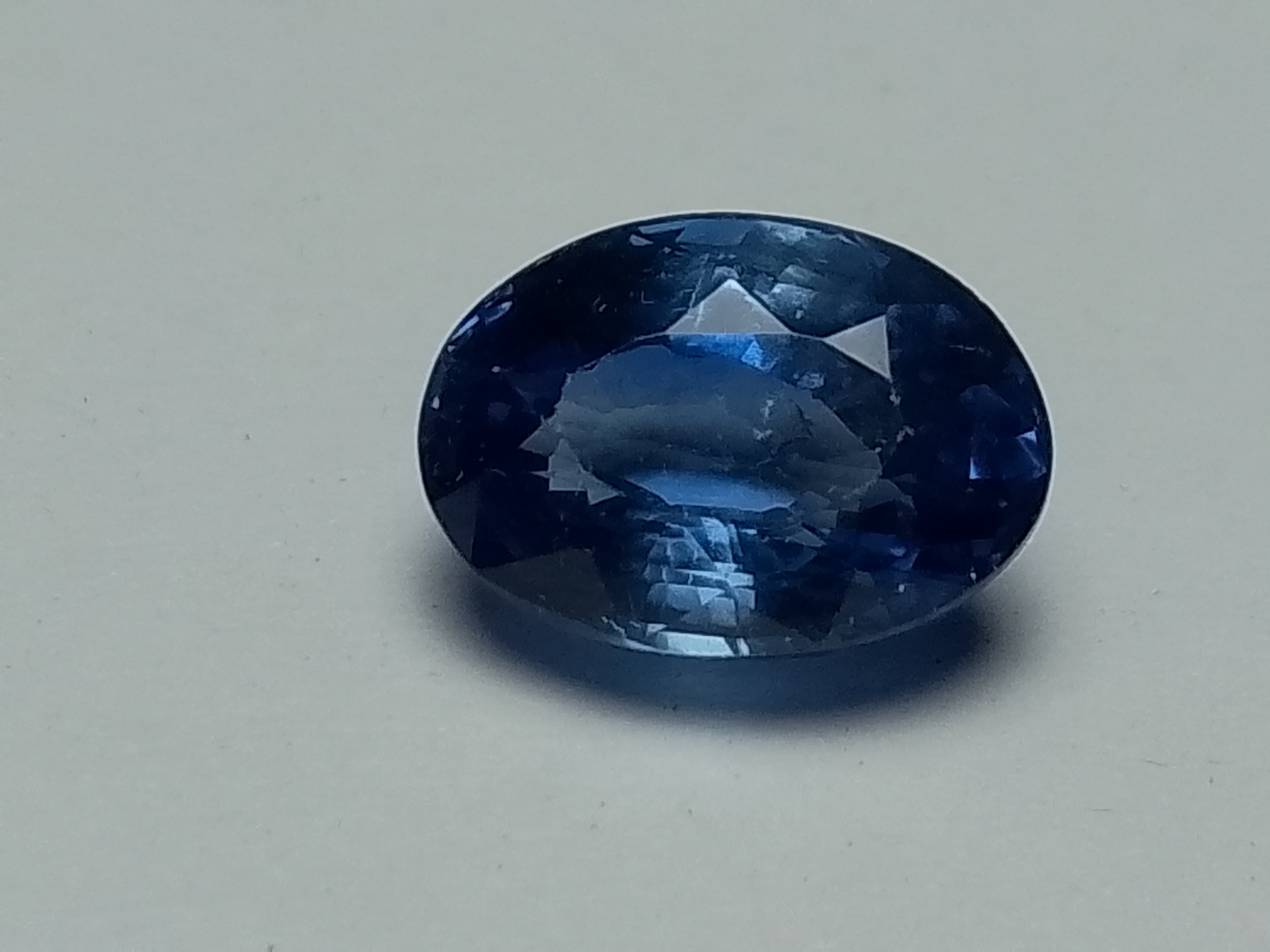NATURAL CEYLON BLUE SAPPHIRE 2.09 CT